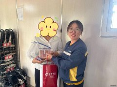 “送你一朵小红花”青岛这名8岁孩童与公交司机的诚信故事太暖了！